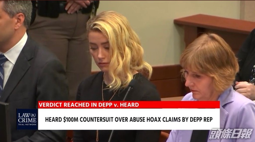 安柏在聽判決時一直低頭。